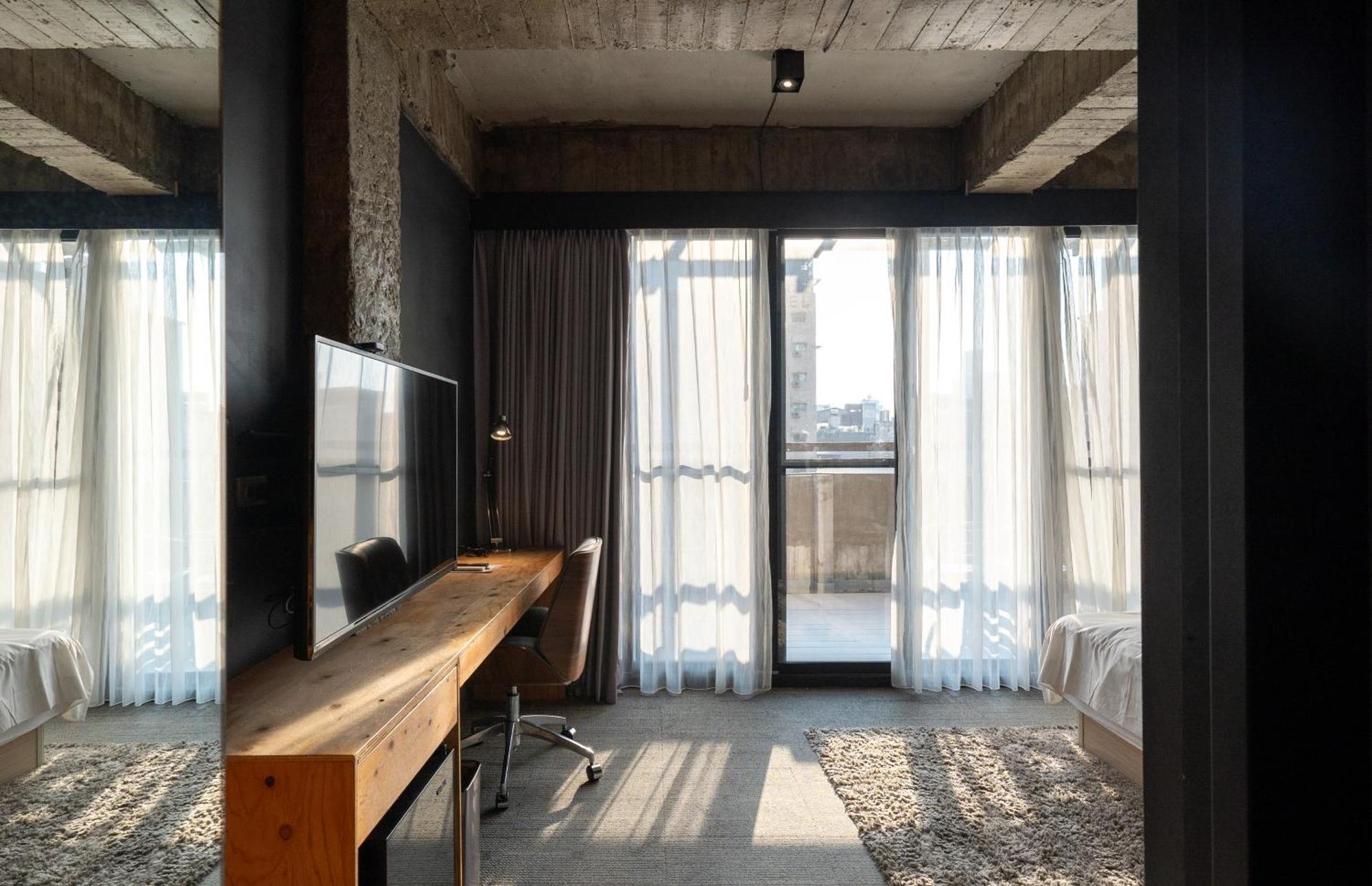 Sof Hotel Тайчжун Экстерьер фото