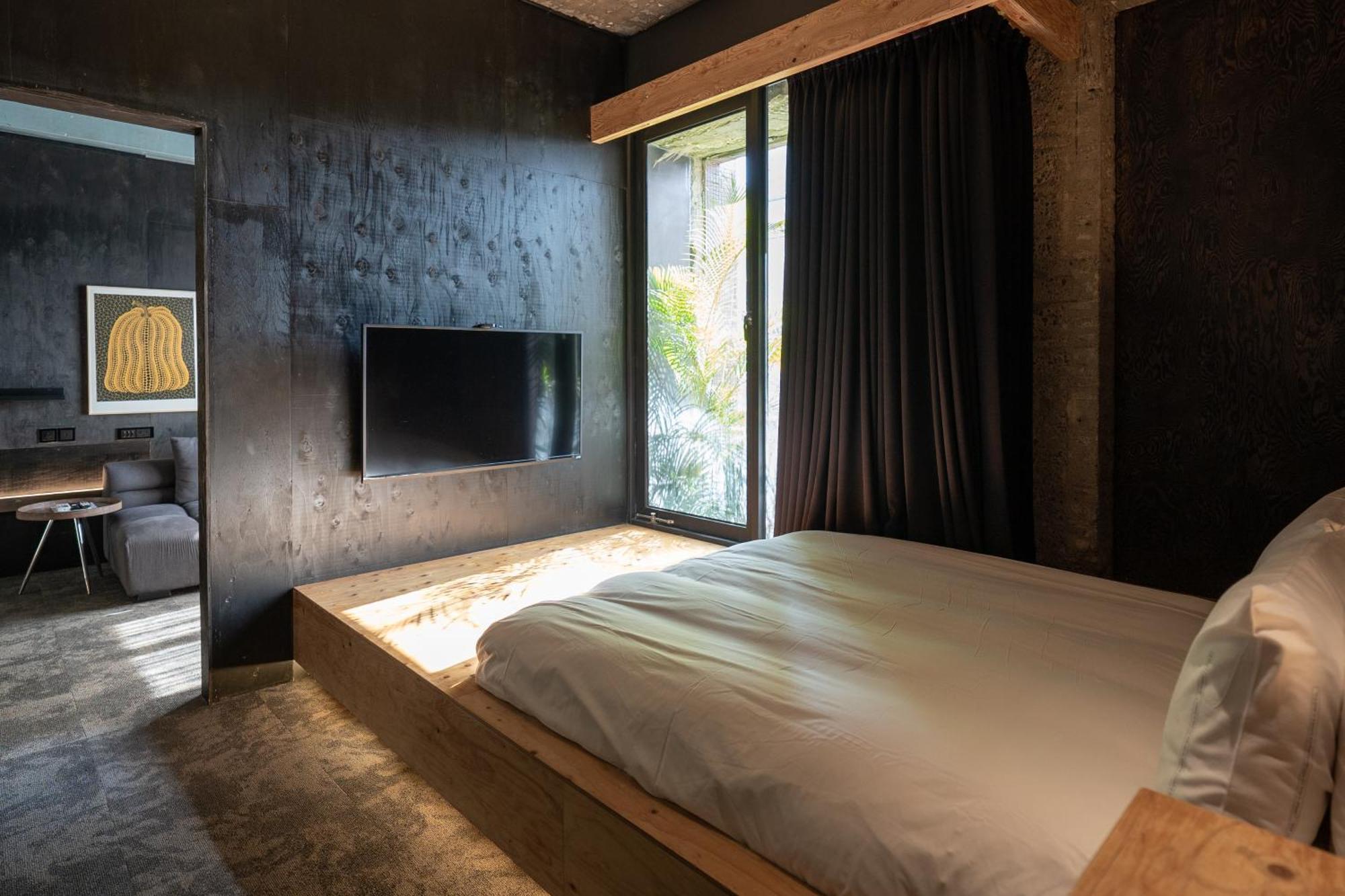 Sof Hotel Тайчжун Экстерьер фото